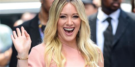 Hilary Duff Had The Cutest Reaction To Her Gender Reveal Party On