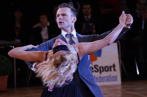Thomas rabitsch / kathrin menzinger video: Let's dance 2016 1. Show 11.3.2016, Weltmeister, Paare ...