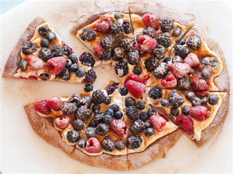 Breakfast Pizza Recipe Giada De Laurentiis Food Network