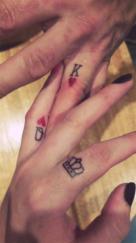 Cute Couple Finger Tattoos Couple Tattoos Unique Meaningful Couple