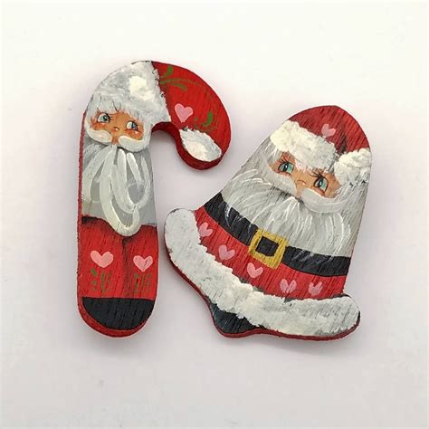 Set Of 2 Vintage Hand Painted Wooden Christmas Santa Pins By