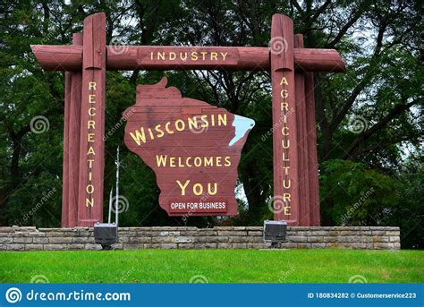 The Wisconsin Welcomes You Sign At State Boarder Editorial Photography