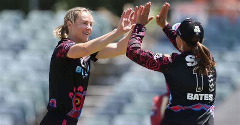 Wbbl 2023 Ellyse Perrys Career Best Figures Propel Sydney Sixers To