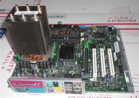 Dell E210882 Motherboard With Cpu Intel Pentium 4 Processor 300ghz