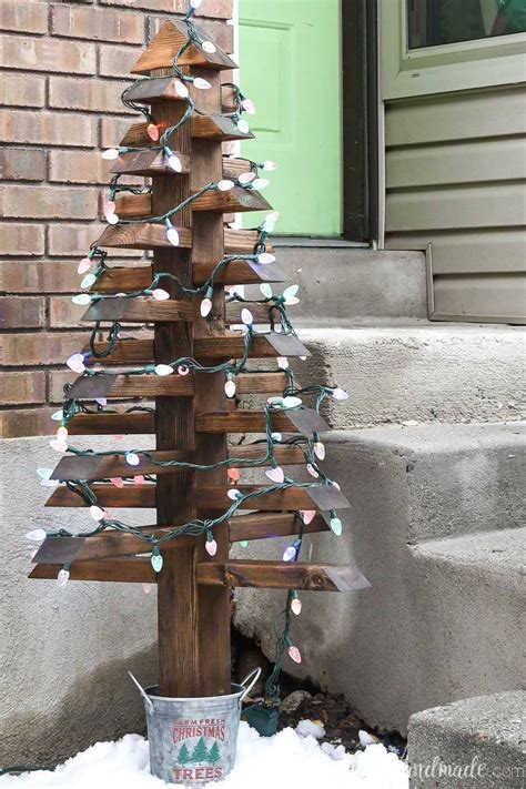 30 Wooden Outdoor Christmas Tree