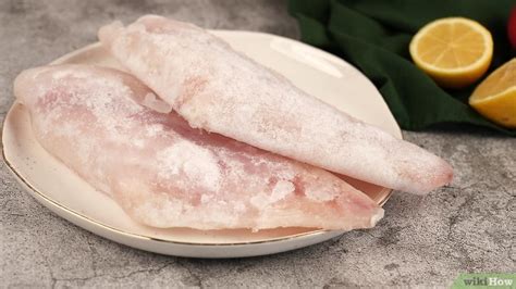How To Thaw Frozen Fish 3 Safe Defrosting Methods