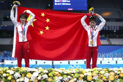 Quan Leads 1 2 Chinese Finish In Womens 10m Platform At Tokyo Olympics