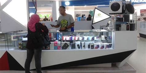 Jalan tuanku abdul rahman, kuala lumpur, malaysia coordinate: GreenFone Gadget Store MARA Digital Mall Website Services ...