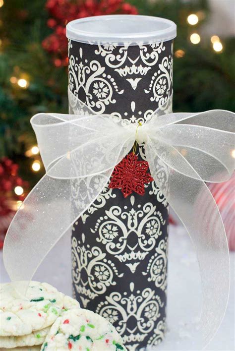 Pringles Can Crafts For The Holidays Rustic Crafts And Diy