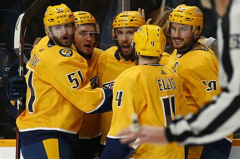 Clicking on a year will bring up a wrapup of that year's playoffs. НХЛ: Стали известны все команды, вышедшие в плей-офф ...