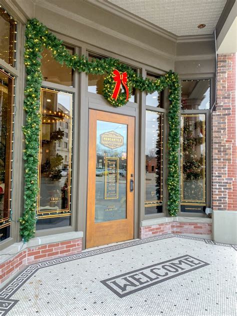 Fabulous service is something clients appreciate. Pioneer Woman Boarding House Review - addicted to recipes