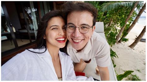 How Old Are Maine Mendoza And Arjo Atayde Relationship Explored As