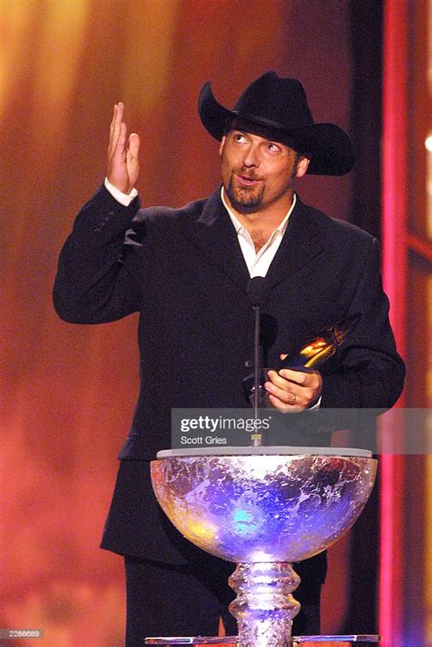 Chris Cagle Accepts His Award During The First Ever Cmt Flameworthy
