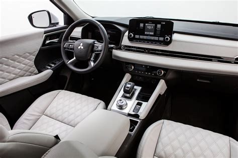 2023 Mitsubishi Outlander Interior 2022 And 2023 New Suv Models