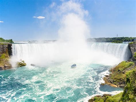 13 Famous Landmarks In Canada Fascinating Facts Readers Digest