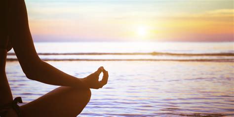 What To Do With Your Mind During Meditation Huffpost