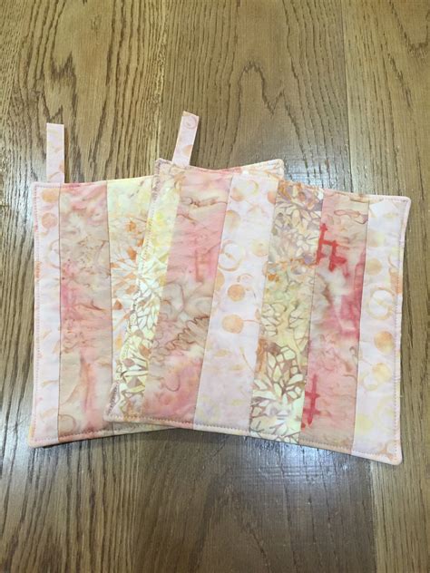 Pink Pot Holders Peach Hot Pads Quilted Pot Holders | Etsy | Pink pot holders, Hot pads, Kitchen 