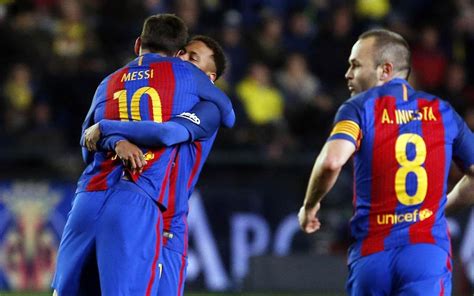 Sigue en vivo la cobertura minuto a minuto y el resultado del partido de la primera división que enfrenta al villarreal contra el barça. Villarreal v FC Barcelona: Messi rescues point (1-1)