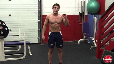 How To Standing Oblique Crunch With Plate Or Dumbbell Youtube