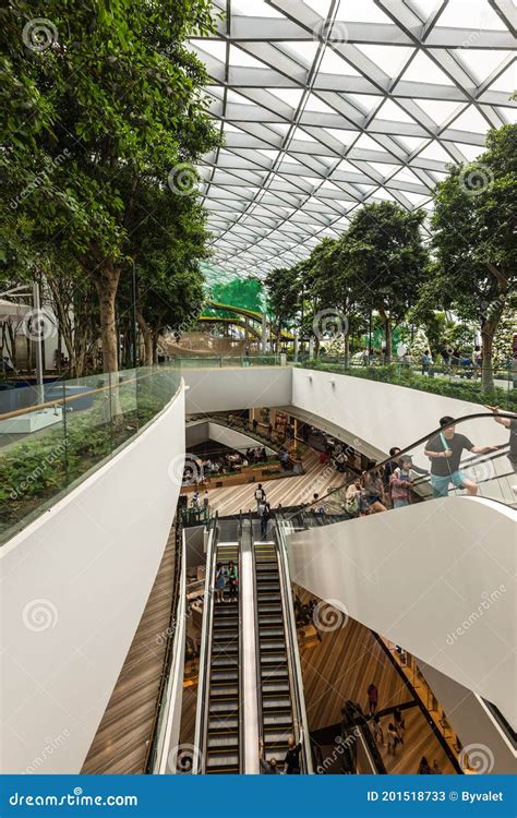 Interior De La Arquitectura De Singapur Del Aeropuerto Internacional De