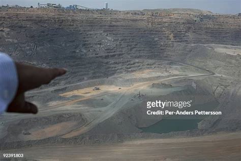 Botswana Diamond Mine Photos And Premium High Res Pictures Getty Images
