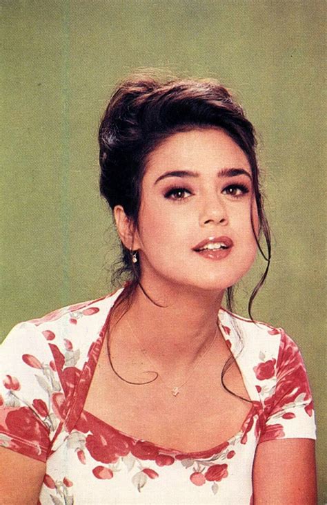 Preity Zinta 90s Bollywood Actress Pretty Zinta Beautiful Indian