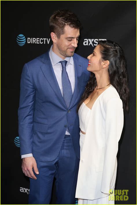 Aaron Rodgers And Girlfriend Olivia Munn Are Such A Cute Couple Photo