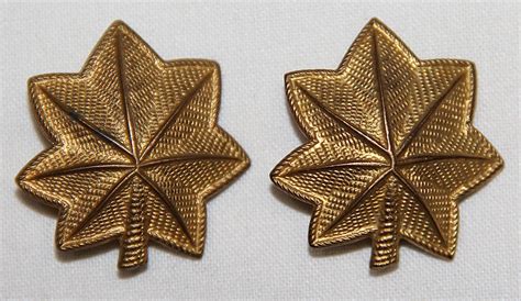 H140 Wwii Pinback Major Rank Insignia By Shold R Form B And B Militaria