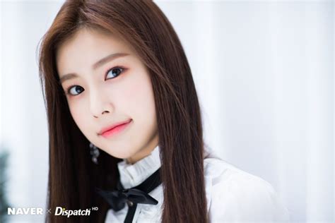 An yujin (안유진) is an unnie too edition. Kang Hyewon (IZONE) Profile and Facts (Updated!)