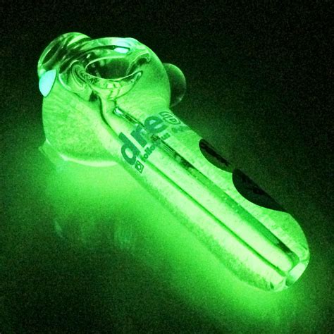 How To Make Glow In The Dark Glass Pipes Glass Designs