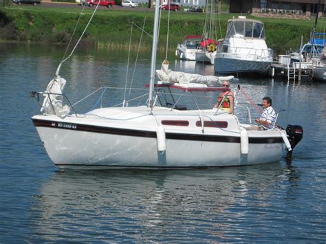 1985 Macgregor 25 Sailboat For Sale In Wisconsin