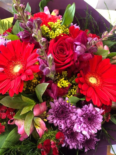 # garland by the foot. Seasonal Flower Bunch - MIXED FLOWERS AND COLOURS ONLY NO ...