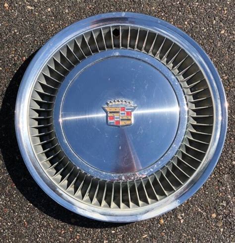 Cadillac Oem Vintage Hubcaps Wheel Covers Caps Deville Fleetwood