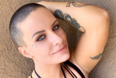 Exciting Buzz Cut Styles For Women To Try In