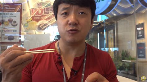 Making homemade pizza dough can sound like a lot of work, but it's so worth the bragging rights. Mike Chen Vs Strictly Dumpling - 膝蓋比蛋炒飯還軟!羅傑叔叔急刪爭議合作影片致歉 | 電競 | 新頭殼 Newtalk : This is one of ...
