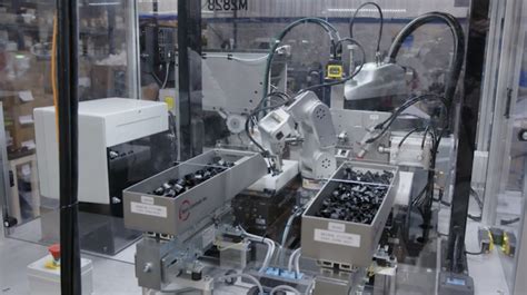 3 Key Ways Injection Molding Automation Helps Oems Remain Competitive