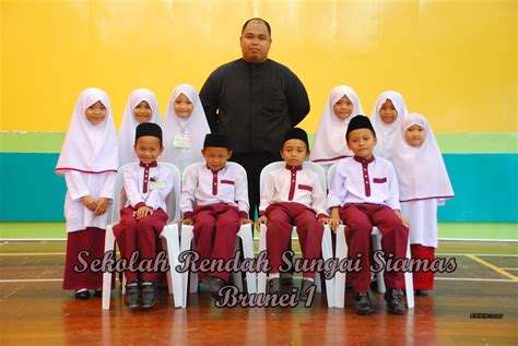 Sekolah Rendah Sungai Siamas Brunei I Class Photo 2012