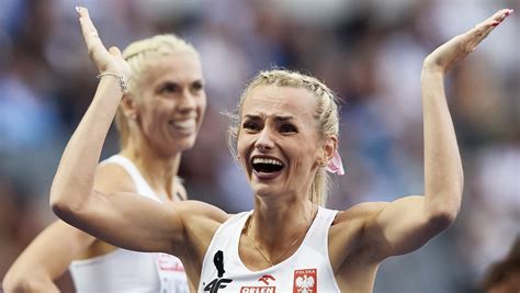 She competed in the 4 × 400 m relay at the 2012 and 2016 summer olympics as well as two world champ. Lekkoatletyczne ME 2018 - Baumgart-Witan: spieszyłam się ...
