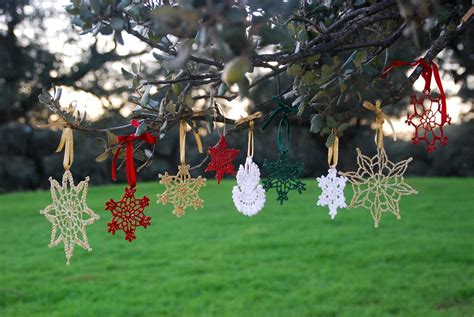 Ver más ideas sobre decoración navideña, manualidades navideñas, adornos navideños. Adornos de Navidad hechos a mano de crochet #handmade #crochet #hechoamano #adornosdenavidad ...