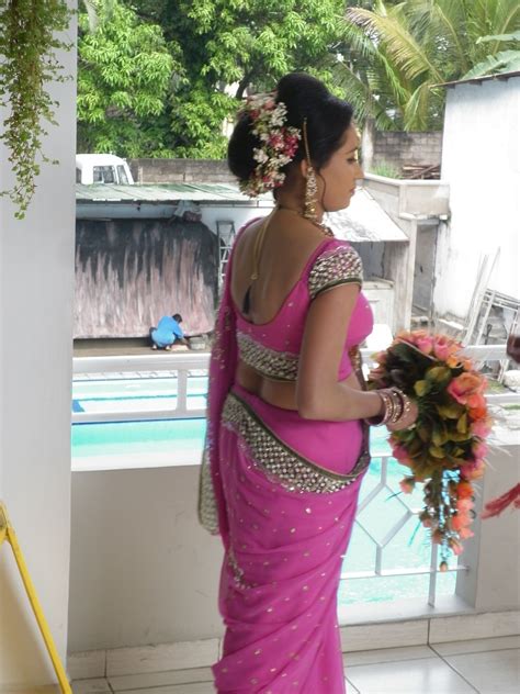 A Stunning Bride In Sri Lanka Beautiful Rich Colours That