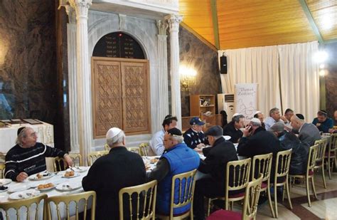 Turkish Jews Eating Breakfast In An Istanbul Synagogue