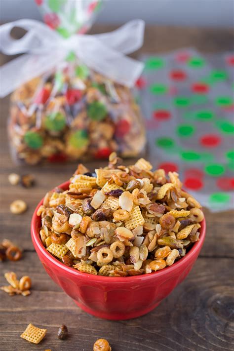 Awesome, awesome healthy snack choice, she says. Healthy Holiday Snack Mix | Healthy Ideas for Kids