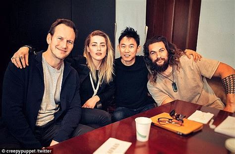 Amber Heard Restricted From Sitting Down On Set Daily Mail Online