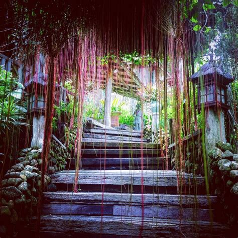Fig tree hill resort is suitable for both business and leisure travel. 10 Amazing Rainforest Hotels In Malaysia - Treehouses ...