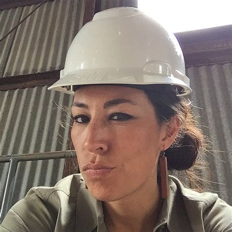Joanna Always Dreamed Of Being On Tv 16 Things You Didn T Know About Fixer Upper S Chip And