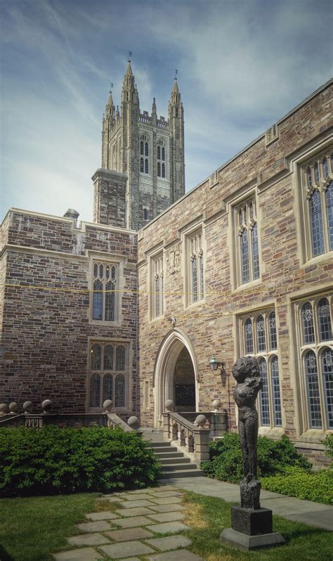 Let us know when you're on campus: Princeton University campus : New Jersey | Visions of Travel