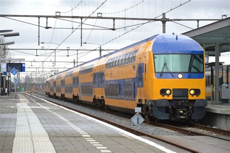 Nederlandse Spoorwegen Wikipedia Oude Treinen Dubbeldekker Trein