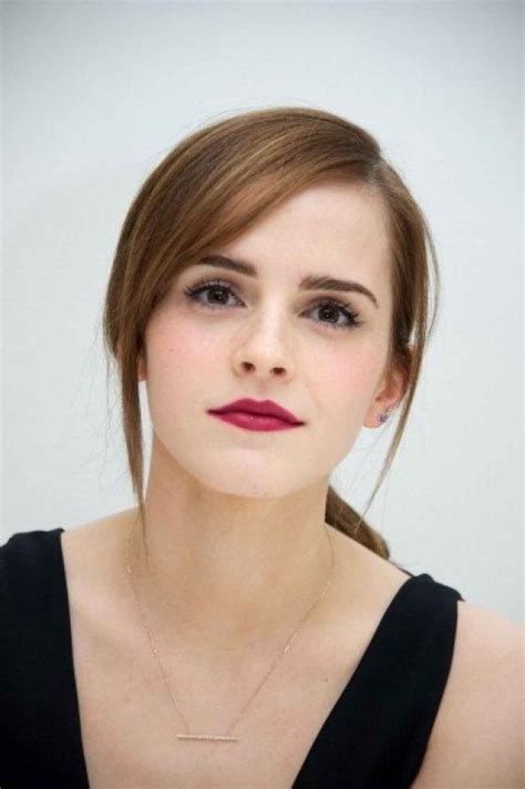 Emma Watson At Noah Photocall Four Seasons Hotel In Los Angeles