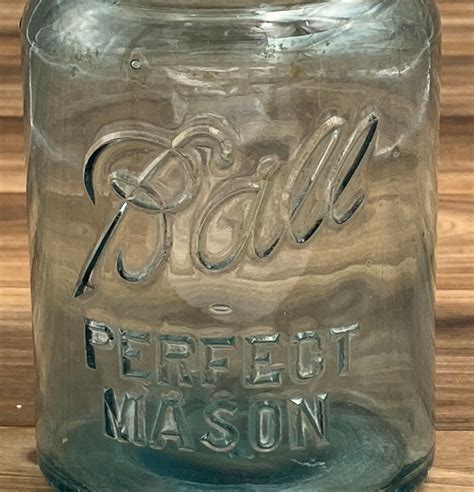 Vintage Blue Ball Perfect Mason Jar With Zinc Lid Pint Size