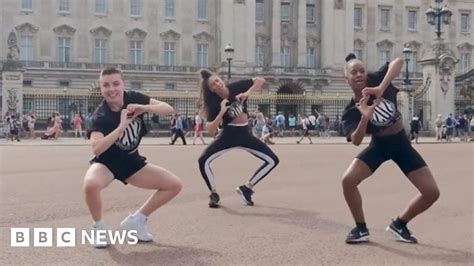 How Viral Dance Crazes Became The New Music Videos Bbc News